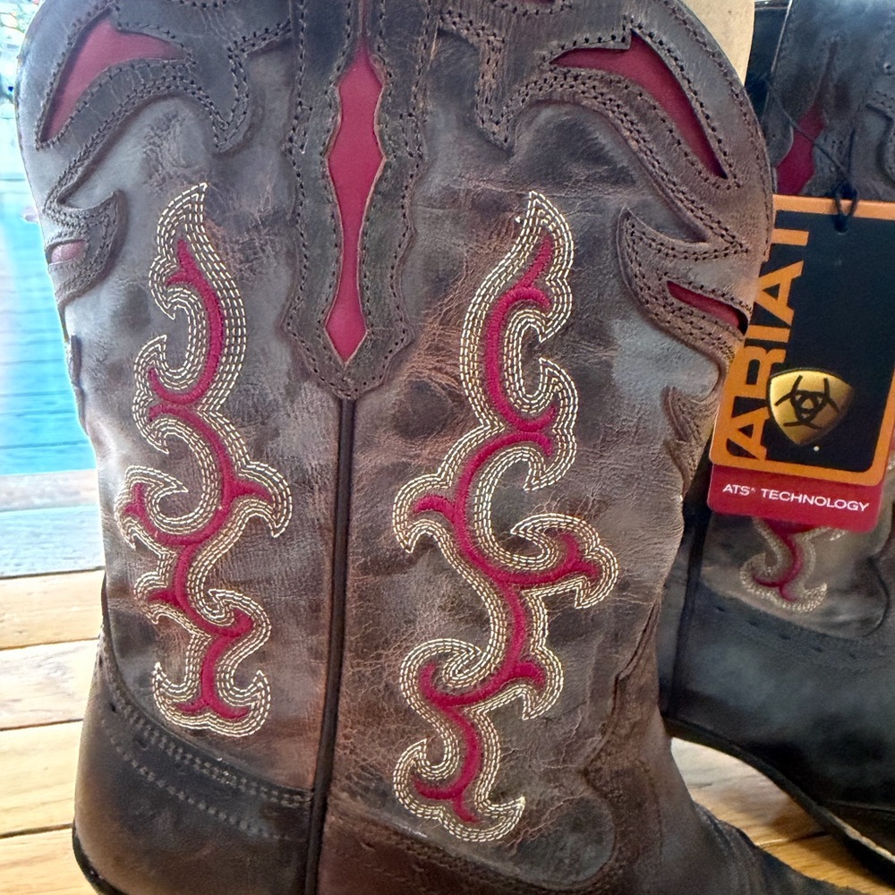 Ariat “Wichita” Women’s Cowboy Boots – Sassy Brown – Size 8 – New in Box - Picture 3 of 9